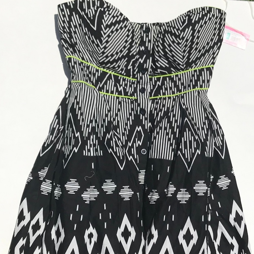 Strapless Fun Flirty Xhiliration Dress